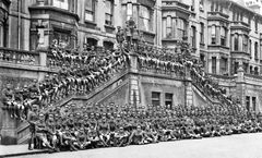Royal-Flying-Corps.-Cadets-Royal-Terrace-Warrior-Square.-which-is-where-they-were-billeted.-1915.